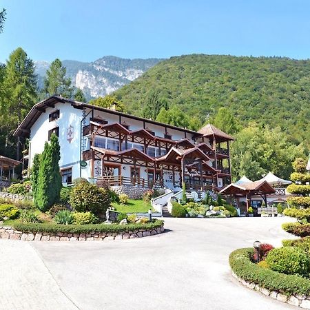 Hotel Ristorante Scoiattolo 스포르미노레 외부 사진