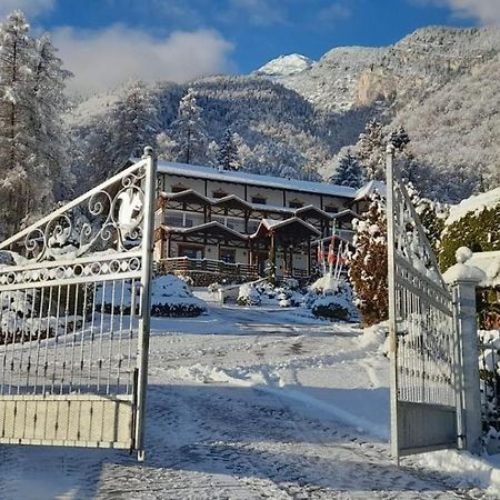 Hotel Ristorante Scoiattolo 스포르미노레 외부 사진