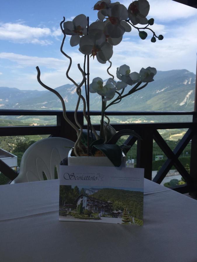 Hotel Ristorante Scoiattolo 스포르미노레 외부 사진
